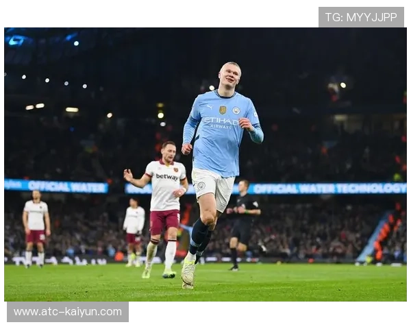 英超曼城对阵布莱顿，哈兰德破球荒成复仇战关键