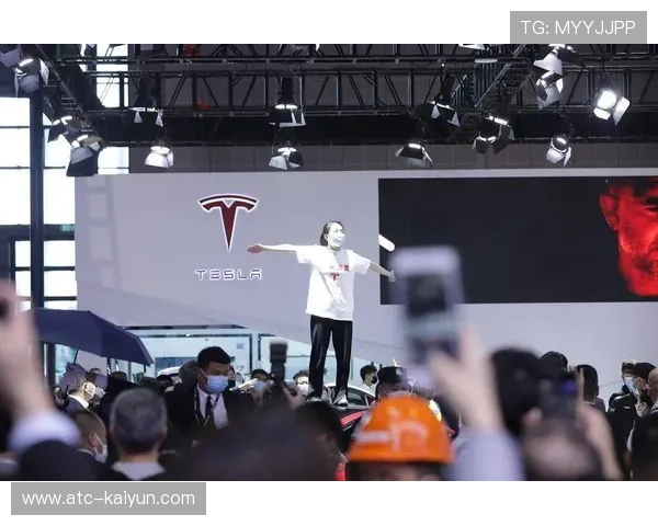 车手会议室的激烈争论：关于新规执行不公的集体抗议